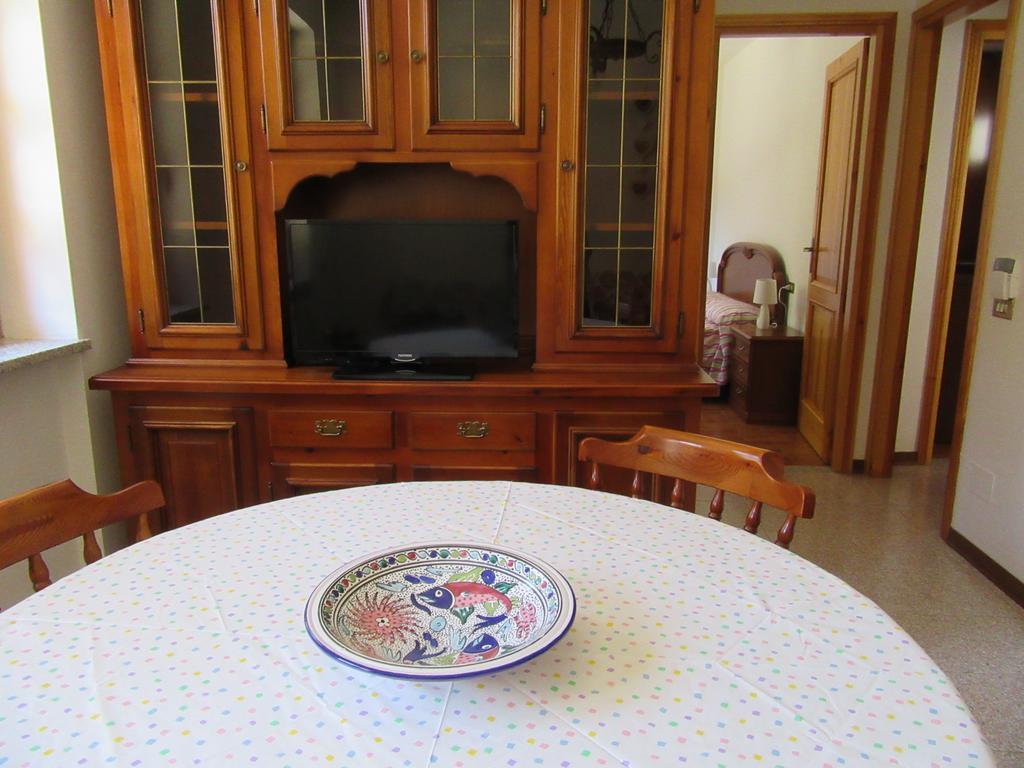 Casa Elisa Apartment สเตรซา ภายนอก รูปภาพ